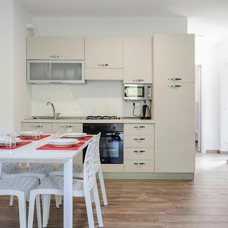 Cremia Suits By Halldis Buitenkant foto